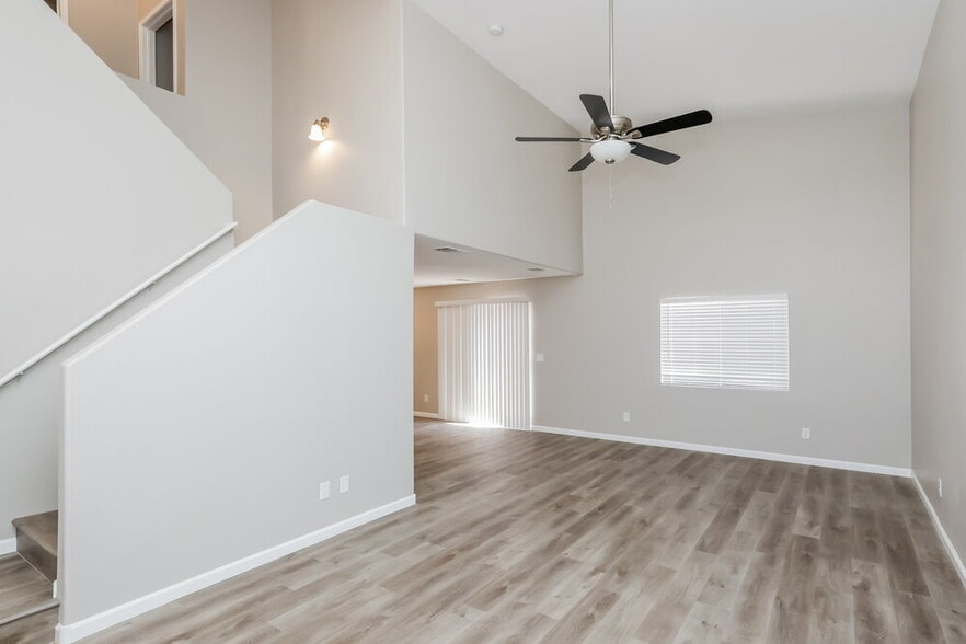 Building Photo - 5224 Mineral Lake Dr