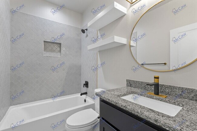 Building Photo - 2524 Creek Dr
