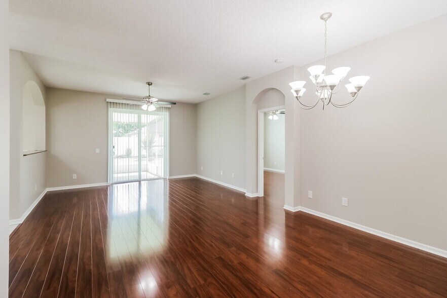 Building Photo - 10324 Goldenbrook Way