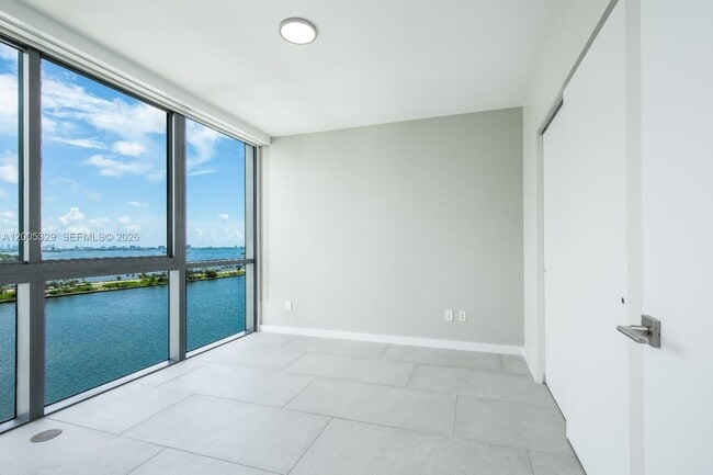 Building Photo - 3131 NE 7th Ave