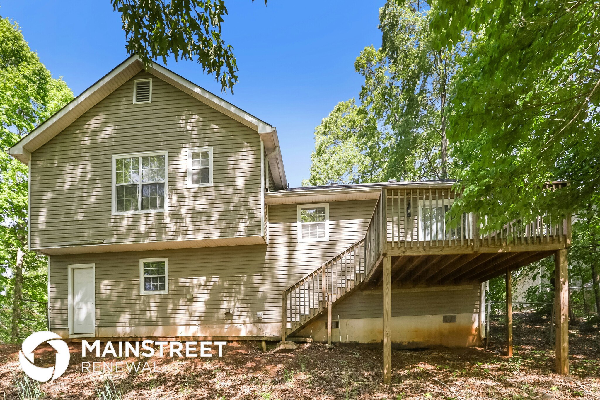 Building Photo - 595 Deering Dr