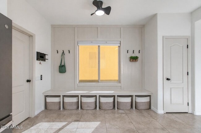 Building Photo - 8242 S Hidden Trail Ct