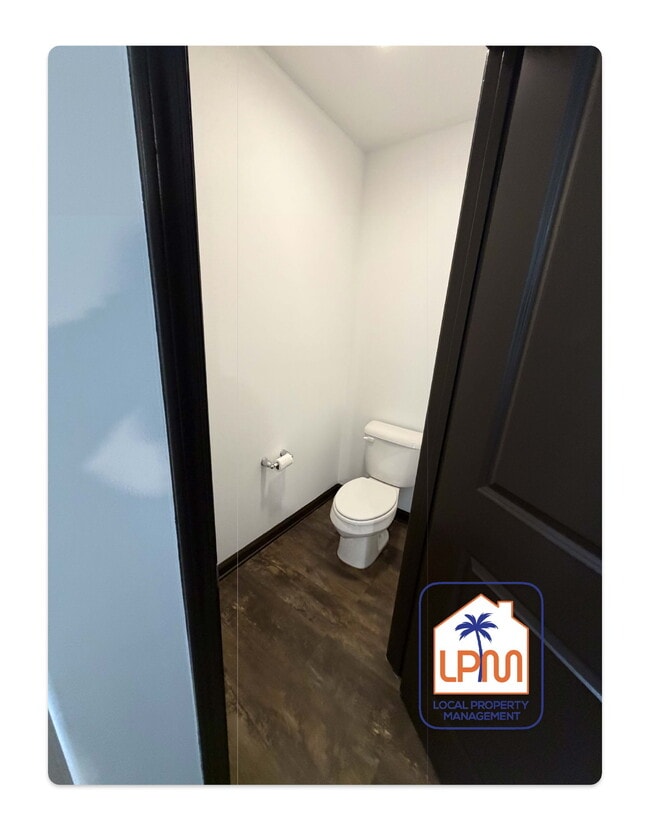 Building Photo - 3-Bedroom, 2 Full Baths in Ridgeland – 1,679 Sq. Ft. of Cozy Living!
