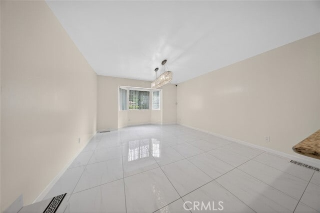 Building Photo - 2255 E Chevy Chase Dr