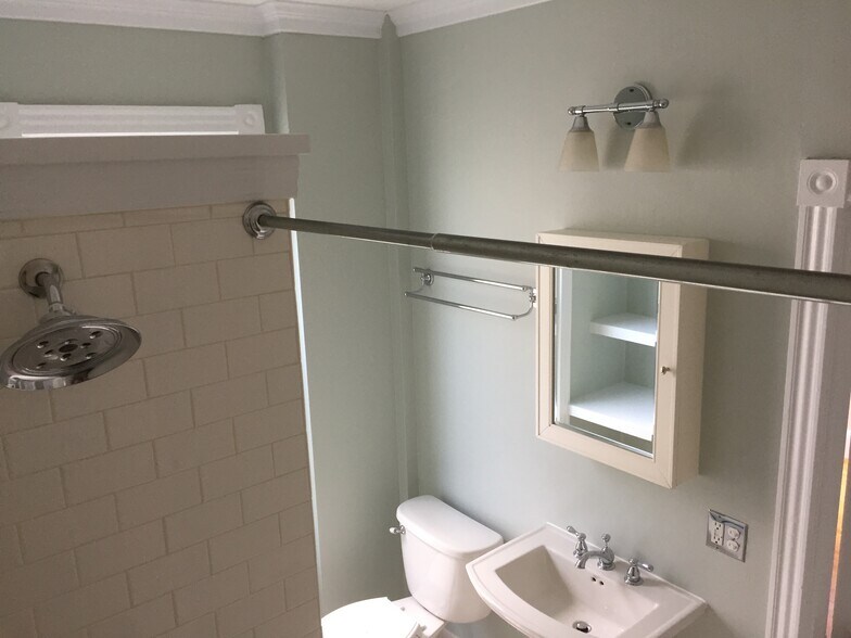 Building Photo - 26 North St