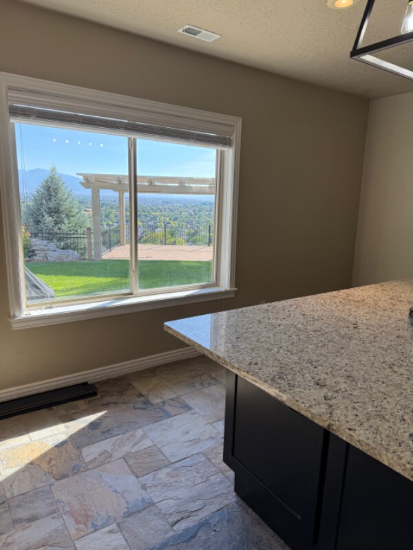 Building Photo - 2524 E 700 S