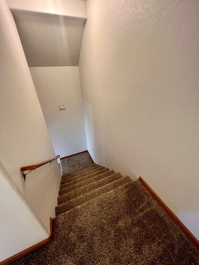 Building Photo - 1290 Clearsprings Dr