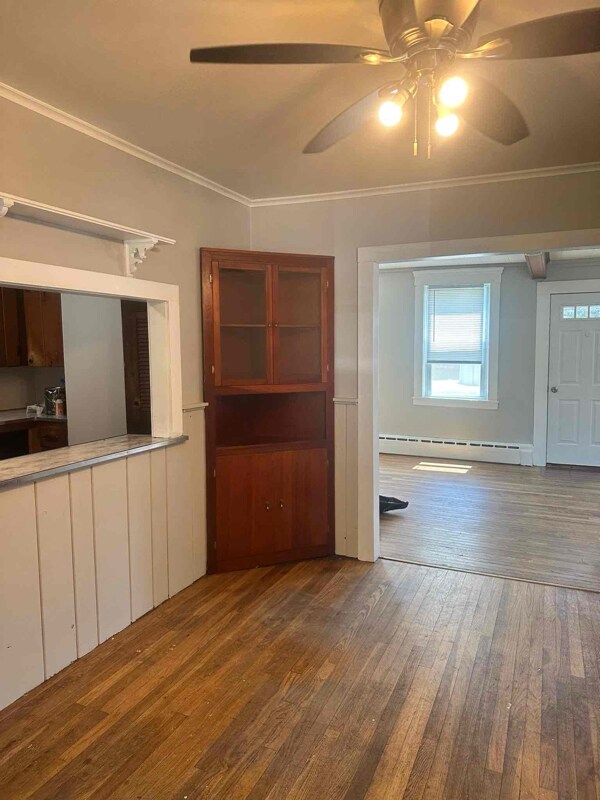 Building Photo - 26-28-28 Park Dr