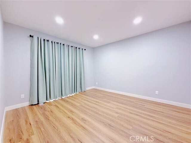 Building Photo - 239 Linwood Ave