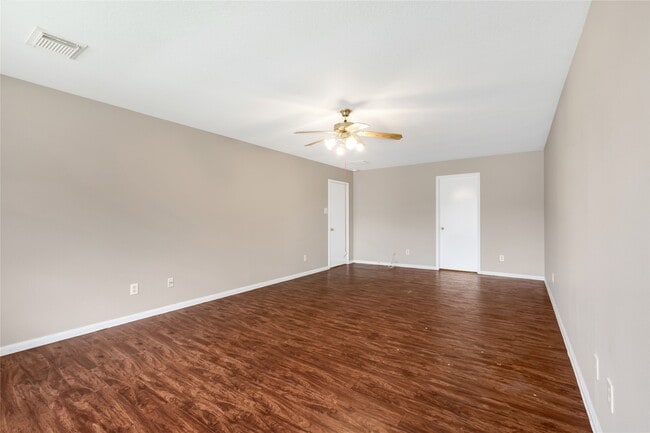 Building Photo - 11019 Cayman Mist Dr