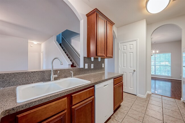 Building Photo - 1210 Gibbons Ct