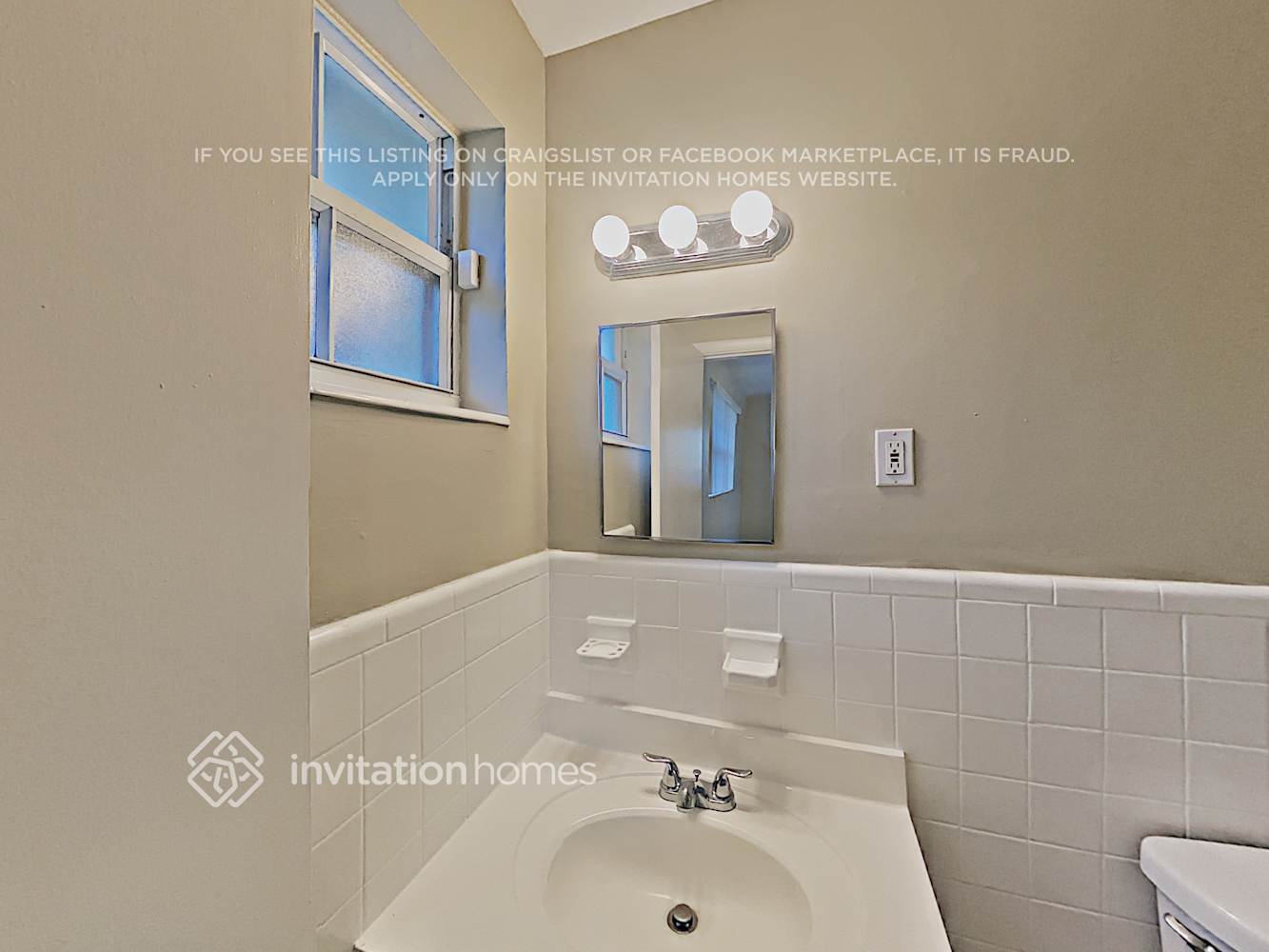Building Photo - 9620 Thanksgiving Dr