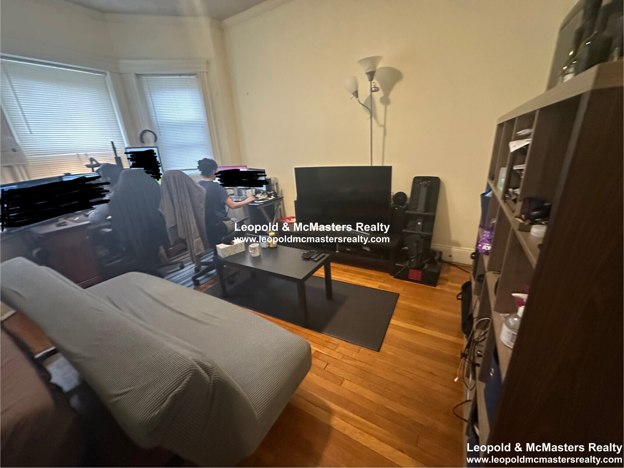 Building Photo - 50 Queensberry St