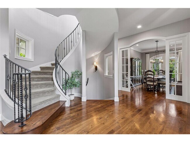 Building Photo - 15700 Portico Dr