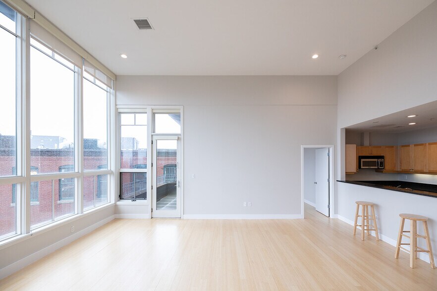 Building Photo - 450 Harrison Ave