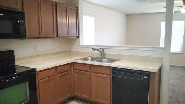 Building Photo - Charming 3 bedroom, 2 bath, 1,354 sq.ft. h...