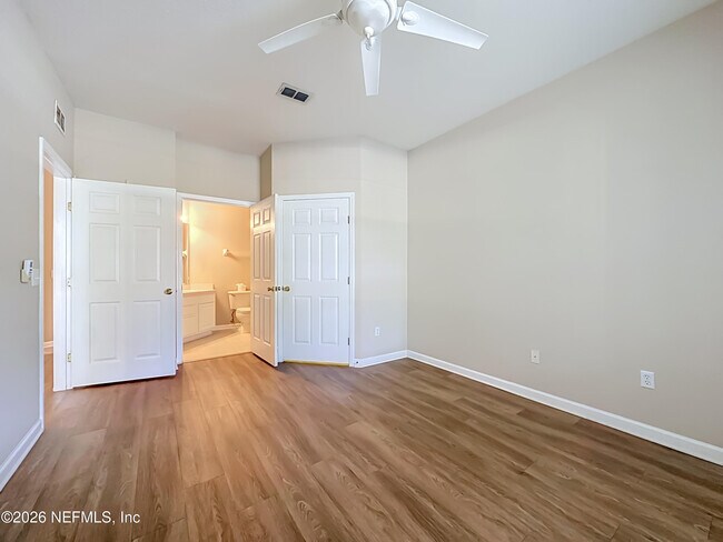 Building Photo - 7801 Point Meadows Dr