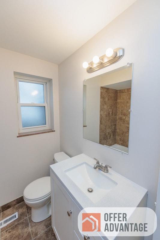 Building Photo - 18725 Neff Rd