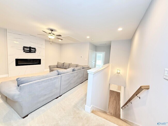 Building Photo - 190 Kearny St