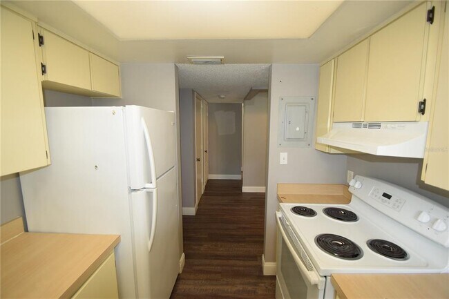 Building Photo - 1005 S New York Ave