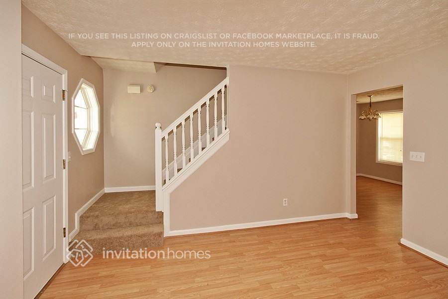 Building Photo - 1807 Summit Creek Way