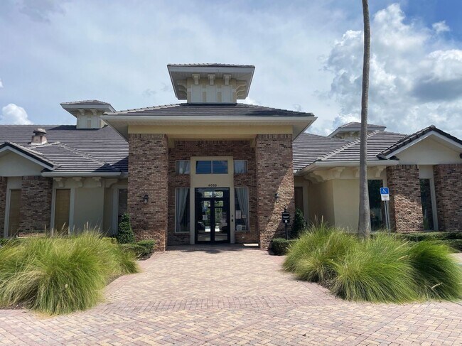 Building Photo - 4-BR 2.5 BA   AVALON PARK SOUTH