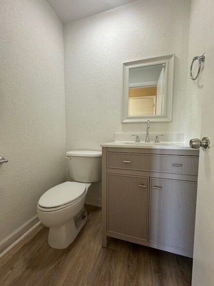 Building Photo - 4844 NW 9th Dr