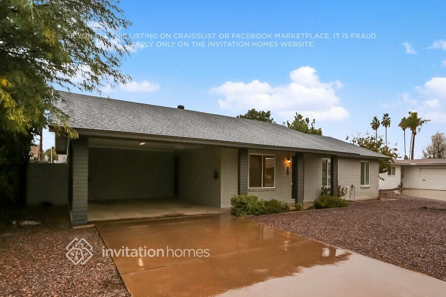 Building Photo - 486 W Gail Dr