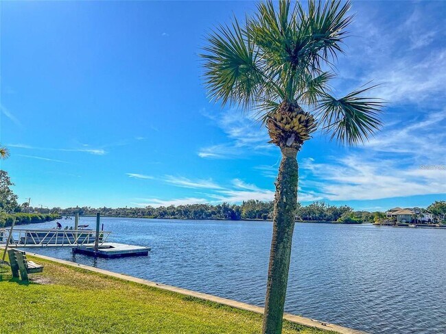 Building Photo - 445 Bayou-Village Dr