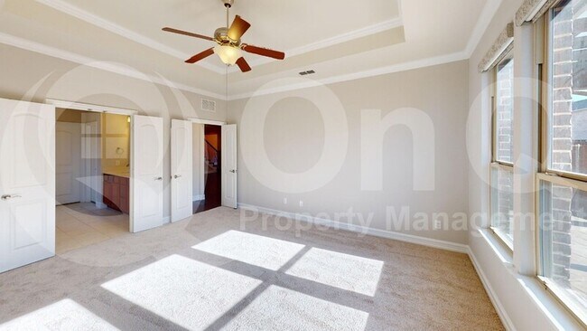 Building Photo - 1055 Enchanted Rock Dr