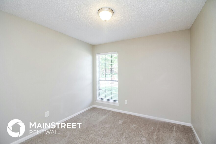 Building Photo - 4205 Martha Ln