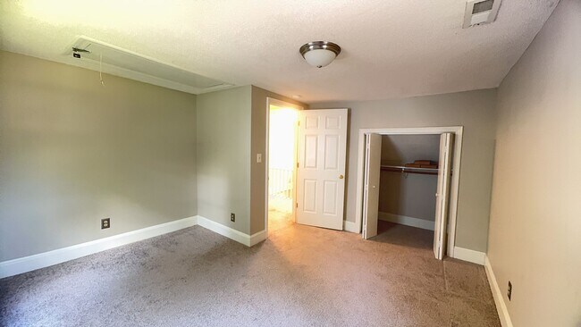 Building Photo - 3BR 2BA Home in Fisher Park
