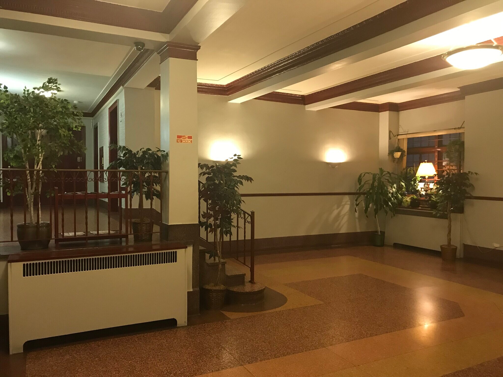 Building Photo - 30-83 Crescent St