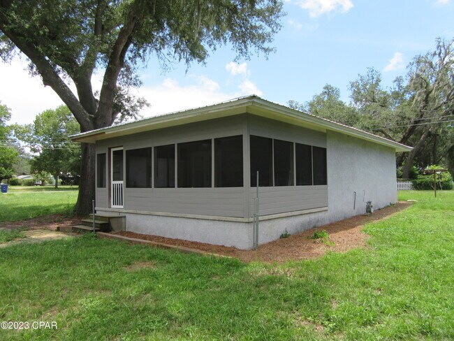 Building Photo - 2602 W 12th St