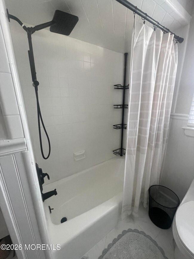 Building Photo - 3430 Bergen Ave