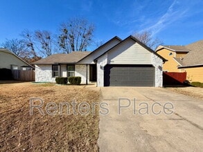 Building Photo - 1804 S Gardenia Ave