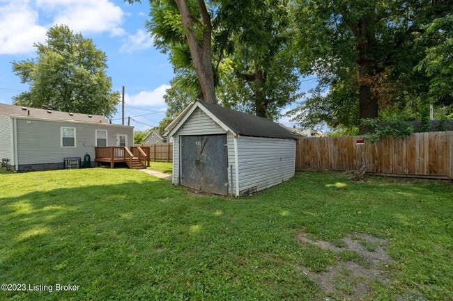 Building Photo - 933 Dresden Ave