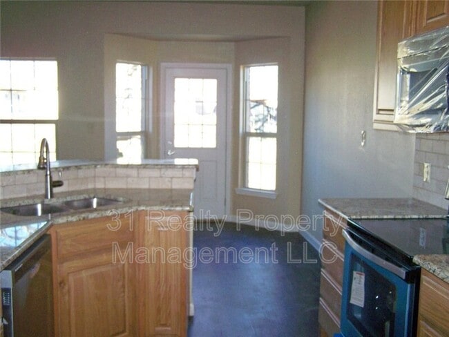 Building Photo - 1013 Rice St