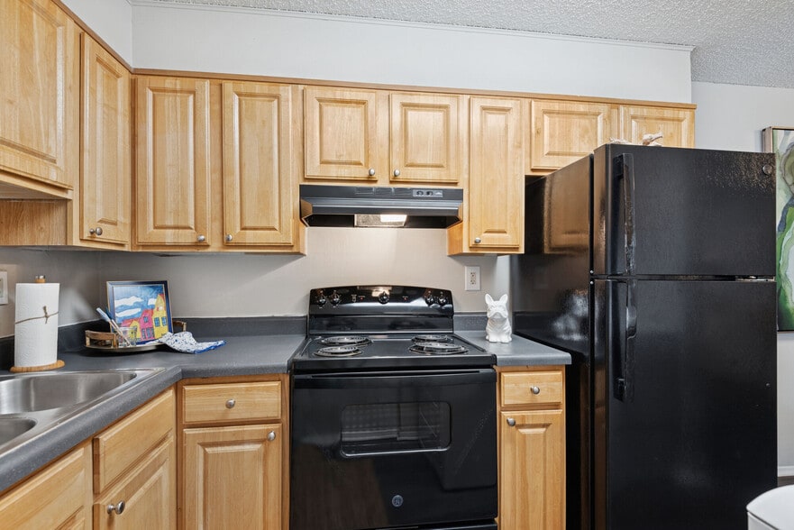 Building Photo - Villages at West Laurel