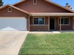 Building Photo - 2 WEEKS FREE RENT November Special - Roomy...