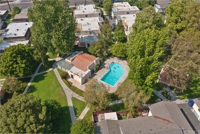 Building Photo - 2533 Colgate Way