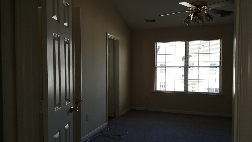 Master Bedroom on 3rd level - 8628 Indian Springs Rd