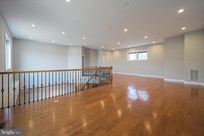 Building Photo - 2350 NJ-33