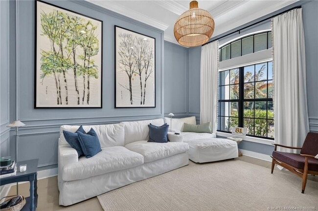 Building Photo - 5407 SW Pomegranate Way