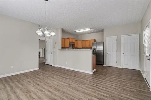Building Photo - 4108 Robin Cir