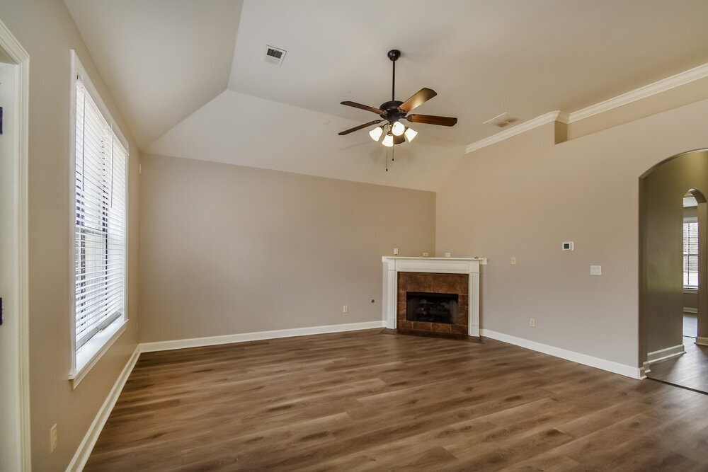 Building Photo - 6010 Abigail Bluffs Cove