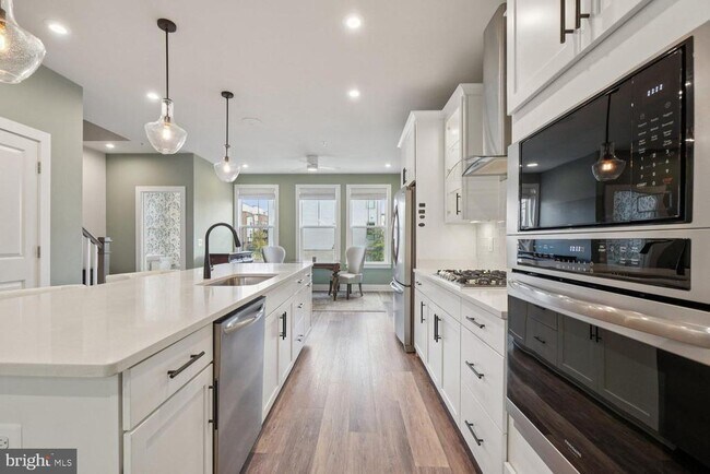 Building Photo - 1641 Bandit Loop