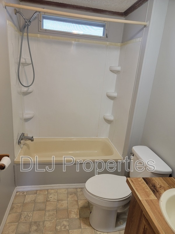 Building Photo - 2149 McCleary Rd