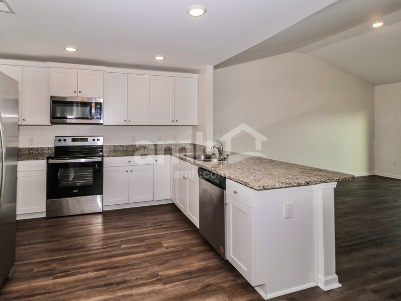 Building Photo - 1208 Dogwood Neck Dr