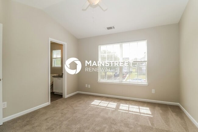 Building Photo - 3 Bedroom Pet-Friendly Home in CONCORD, NC...